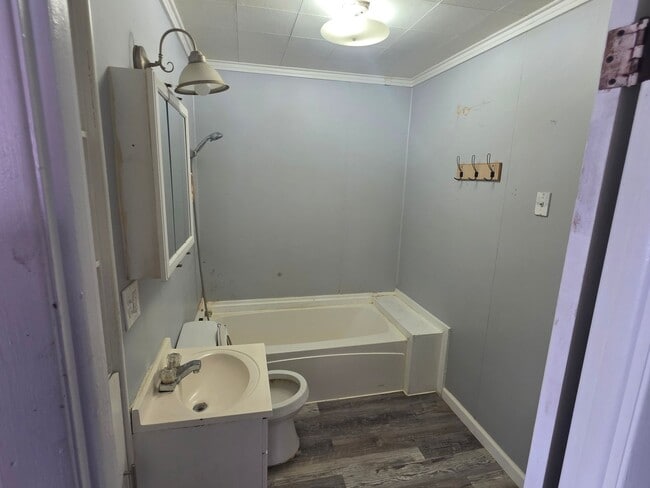 Building Photo - Cute 1 bed/ 1 bath home