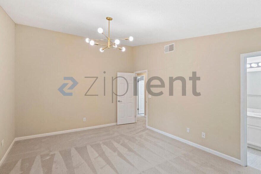 Building Photo - 6 Sandpebble Ct