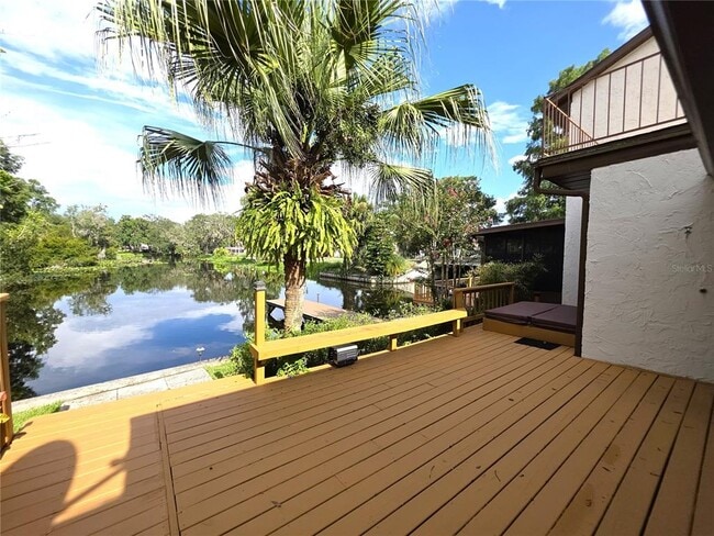 Building Photo - 804 Palm Harbor Ct