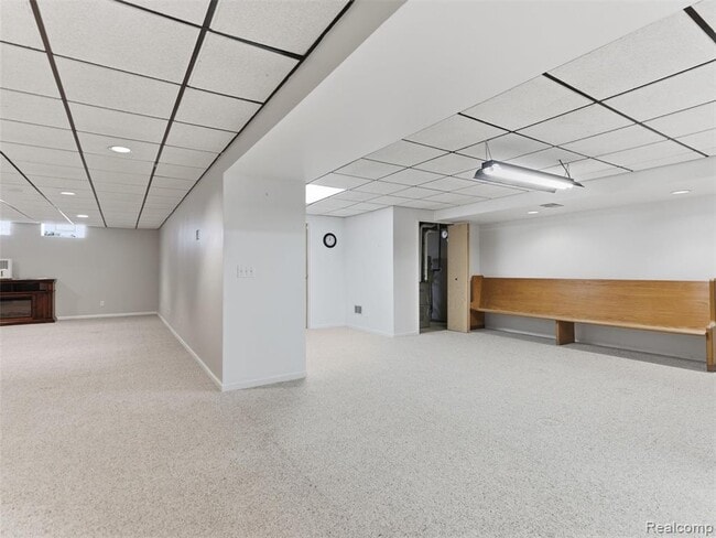 Building Photo - 4495 Maybee Rd