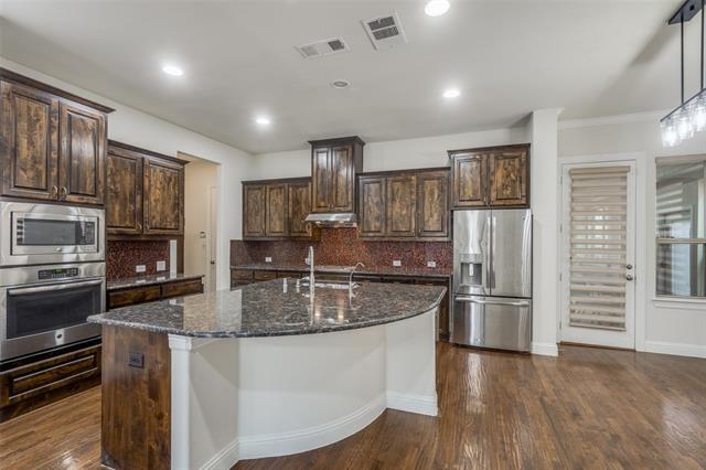 Building Photo - 8763 Portola Dr