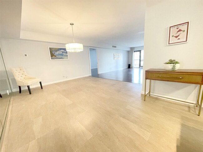 Building Photo - 1800 S Ocean Blvd