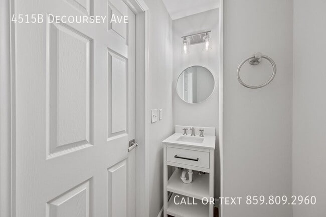 Building Photo - 4515B Decoursey Ave
