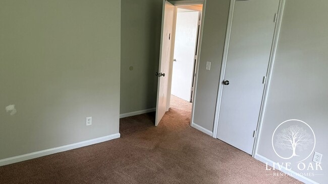 Building Photo - 967 Birchfield Dr