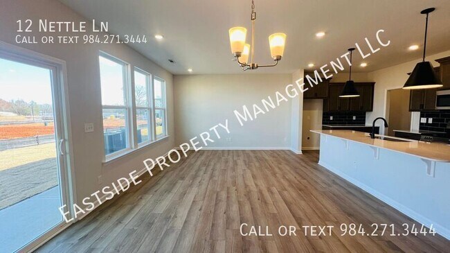 Building Photo - 12 Nettle Ln