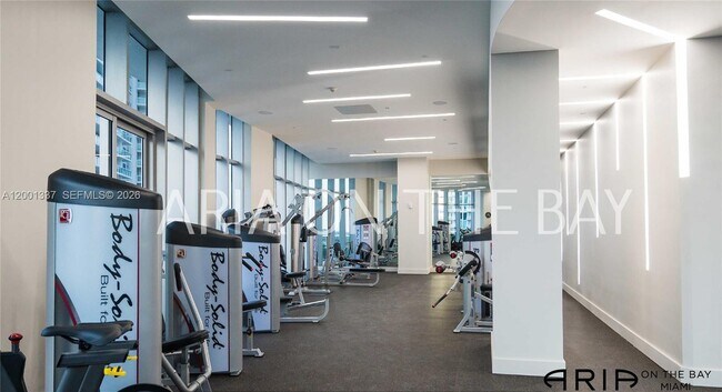 Building Photo - 488 NE 18th St