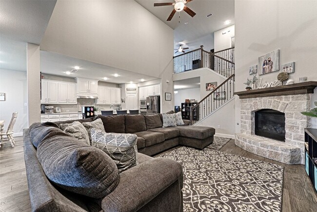 Building Photo - 3515 Washington Dr