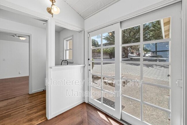 Building Photo - 225 Central Ave