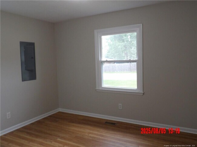 Building Photo - 1920 Aspen Cir