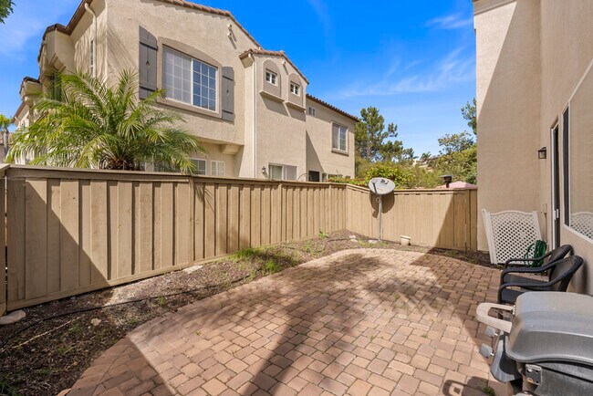 Building Photo - 11958 Miro Cir