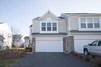 Building Photo - 636 Hawley Dr