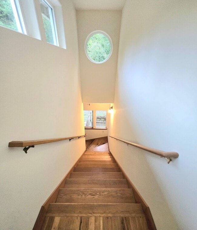 Building Photo - 2 Bedroom, 2 Bathroom Home For Rent in the...