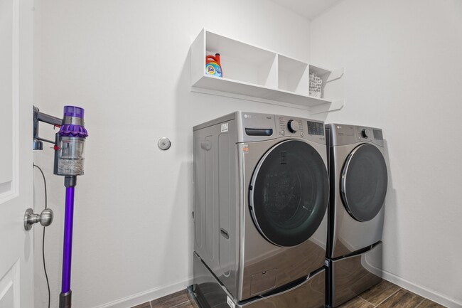 Building Photo - 4103 Balboa Dr