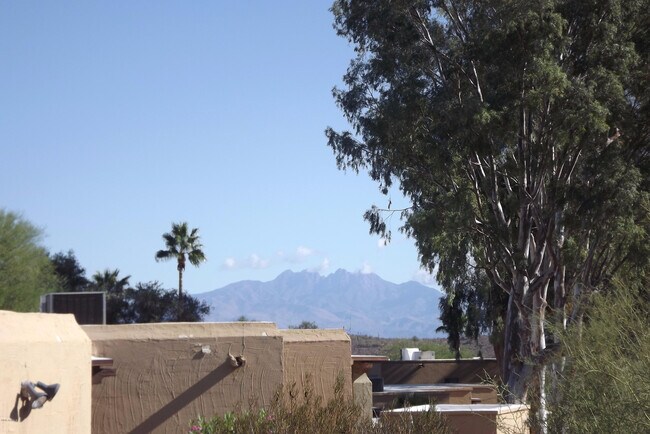 Building Photo - 16657 E Gunsight Dr