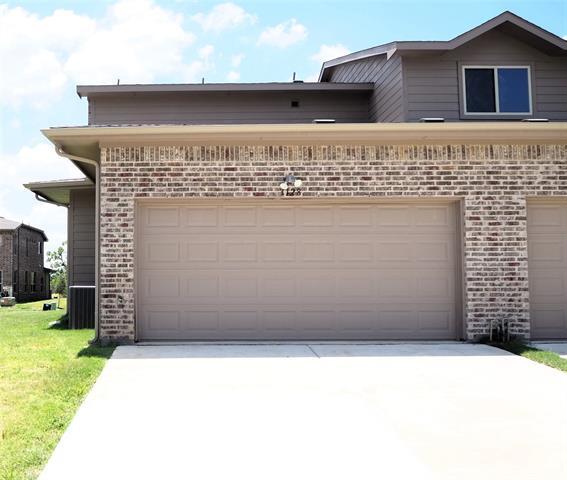 Building Photo - 3128 Solana Cir