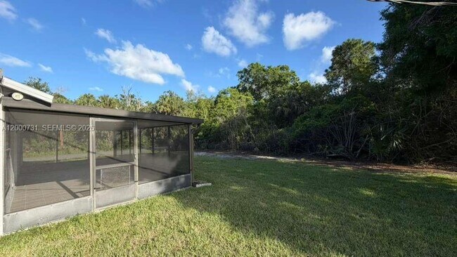 Building Photo - 1498 Beche St SE