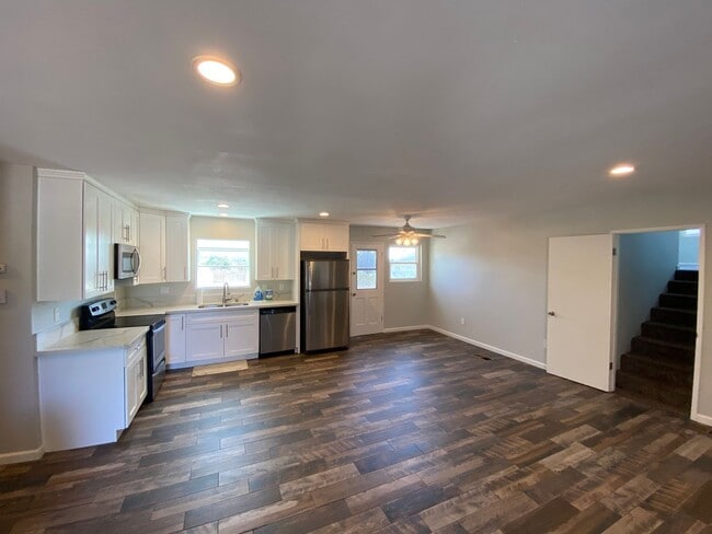 Building Photo - Peaceful and Spacious Rural Property for Rent