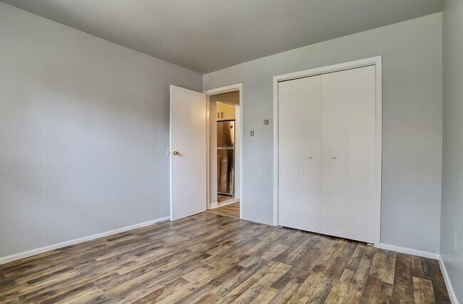 Building Photo - 97 Sanford Pl
