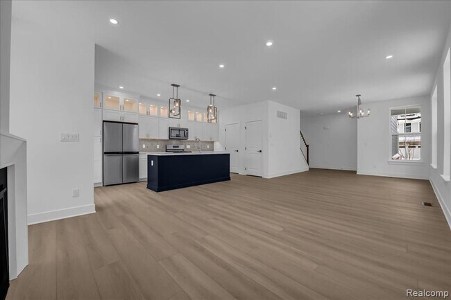 Building Photo - 10790 Barrett