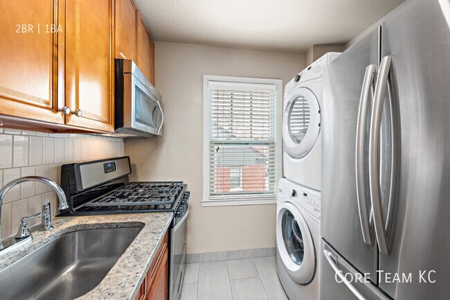 Building Photo - 4423 Roanoke Pkwy