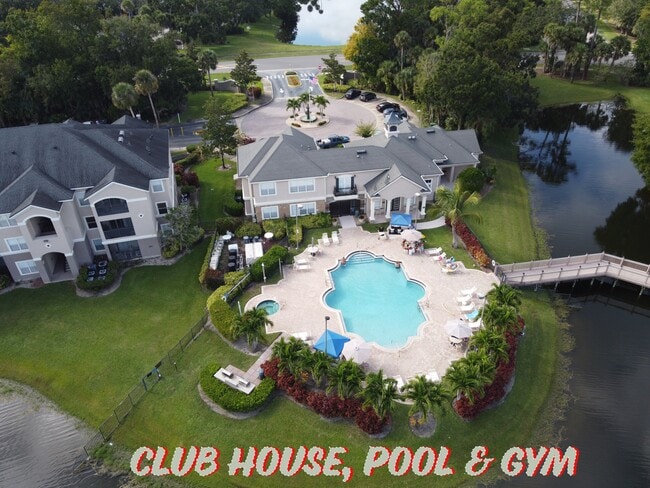 Building Photo - 940 Village Trail