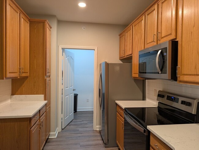 Building Photo - Pristine Condo located in The Copper Ridge...