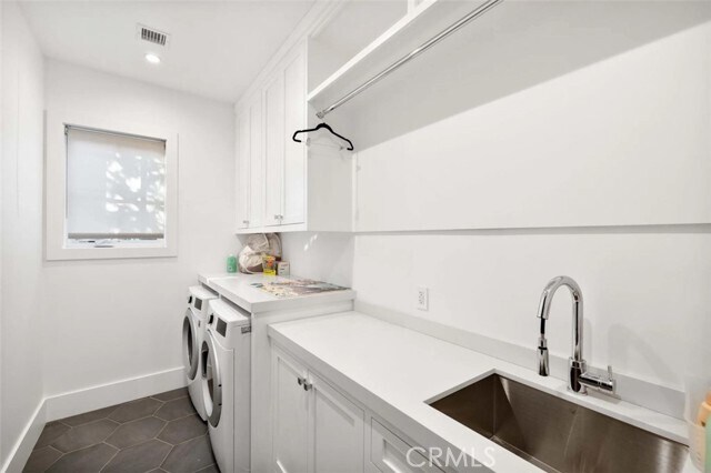 Building Photo - 15042 Hartsook St