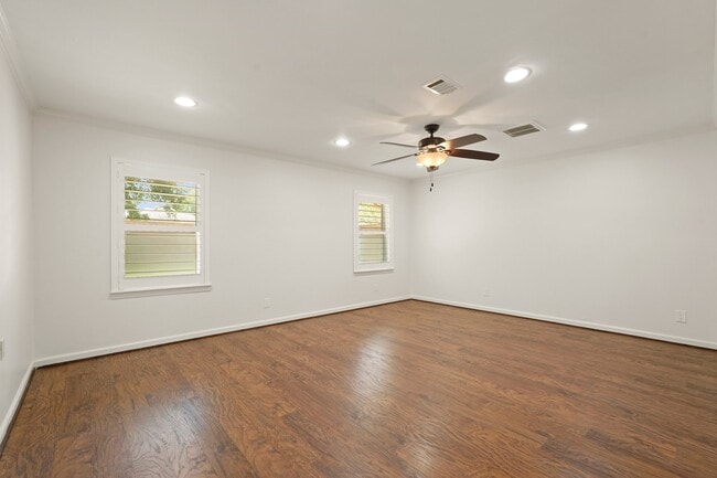 Building Photo - 4526 Benning Dr