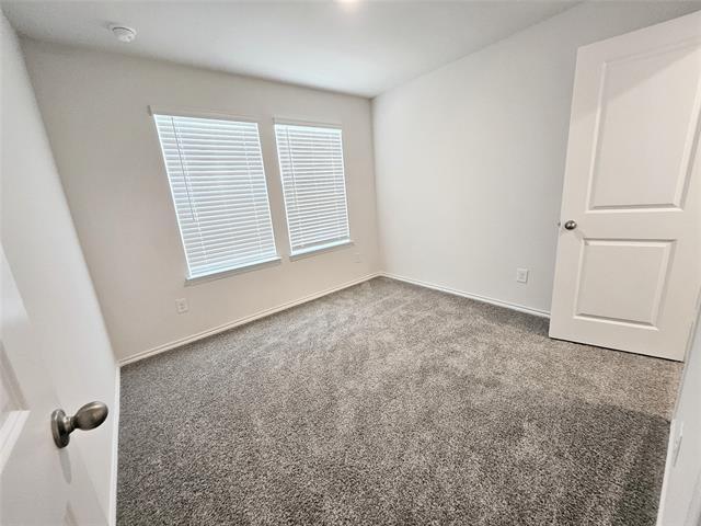 Building Photo - 213 Arbor Dr