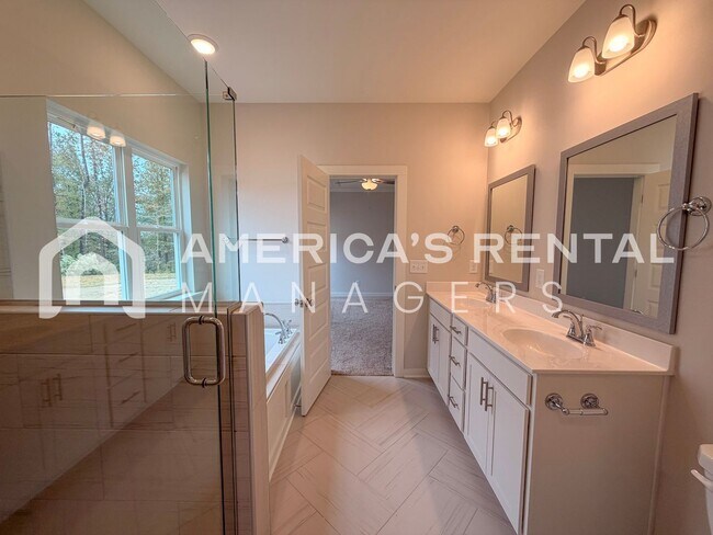 Building Photo - Beautiful New Construction 3 Bed, 2.5 Bath...