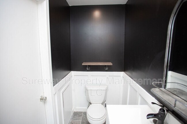 Building Photo - 40 Sumac Ct