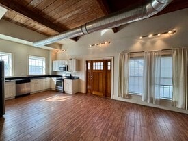 Building Photo - 2 Ames St