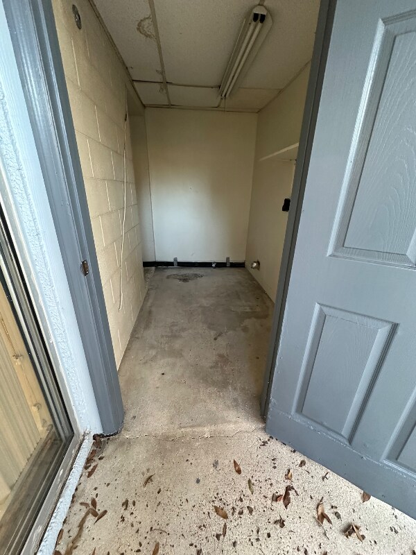 Building Photo - 10035 N 53rd St