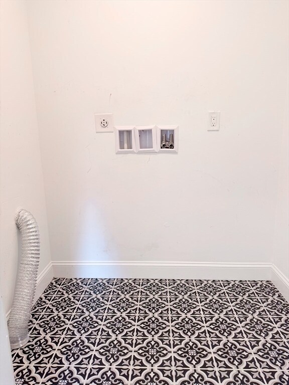 Building Photo - 39 Pond St