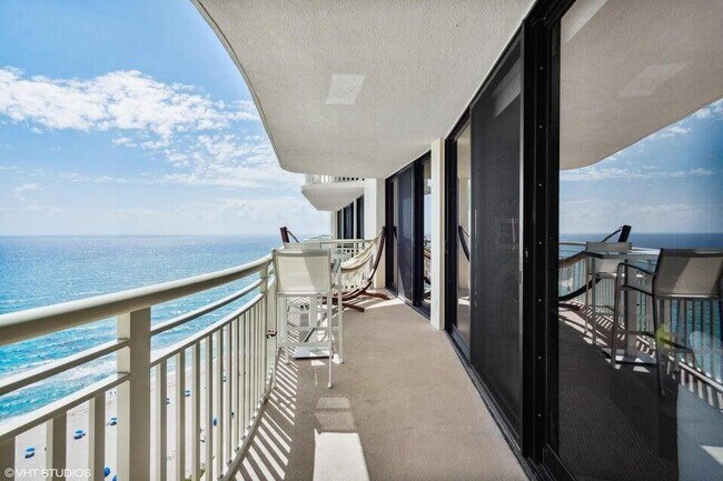 Building Photo - 3000 N Ocean Dr