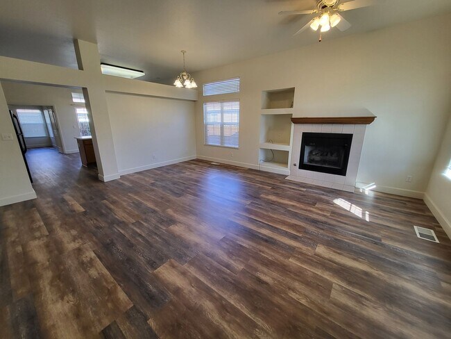 Building Photo - 1240 Shadowridge Dr