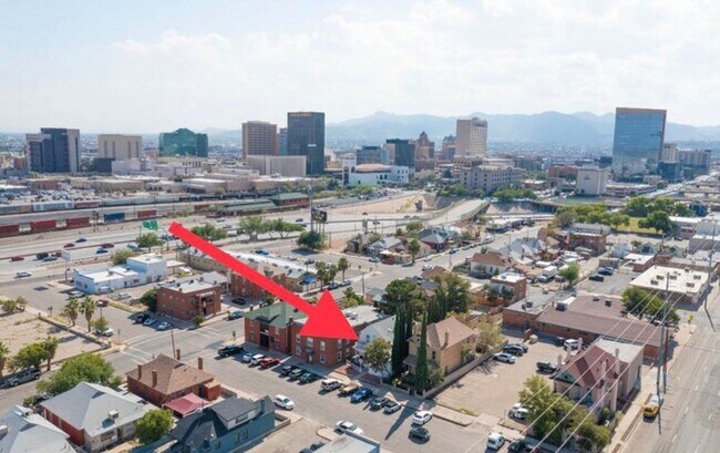Building Photo - 709 N St Vrain St
