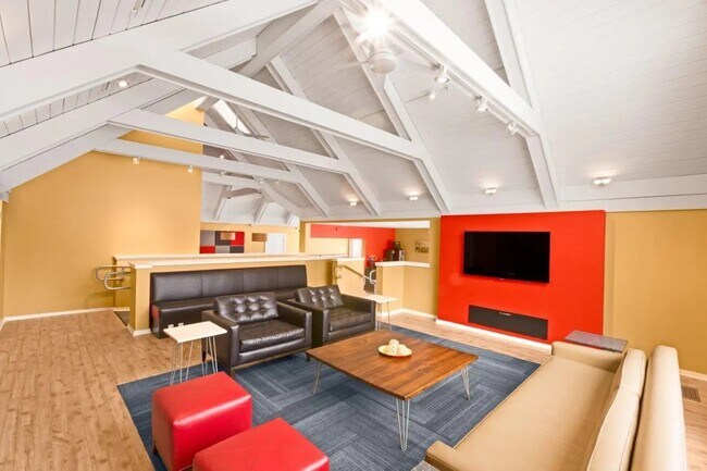 Building Photo - 4141 Landing Dr