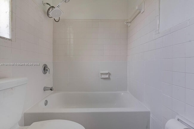 Building Photo - 805 NW 3rd Terrace