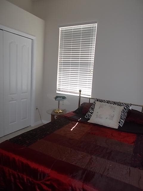 Building Photo - 9 Sycamore Ct E