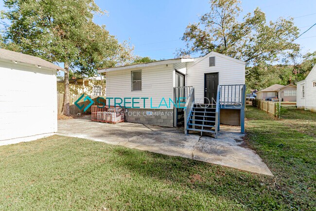 Building Photo - REDUCED! Charming 3 bedroom home in Birmin...