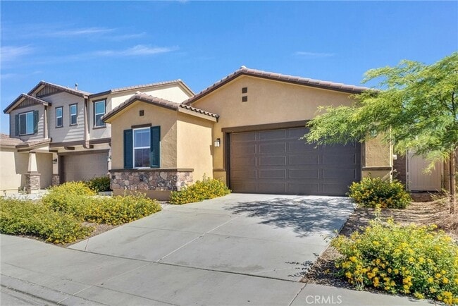 Building Photo - 4688 Florence Dr