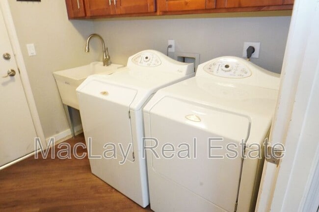 Building Photo - 15410 S 17th Ln