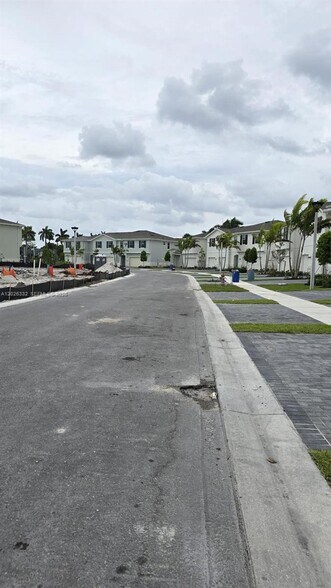 Building Photo - 4329 Pond Lily Ln