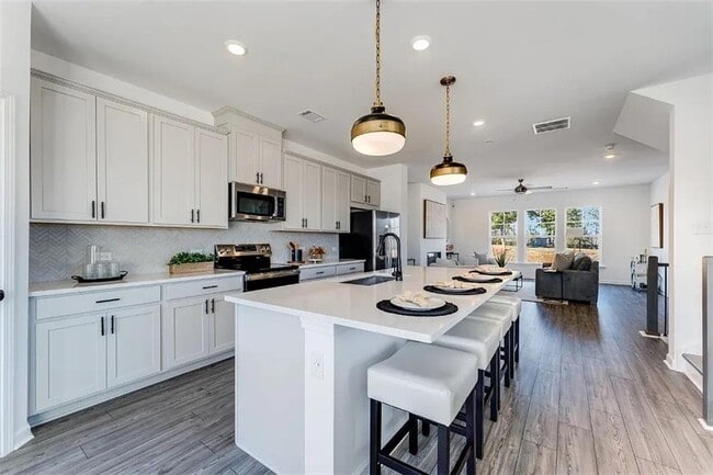 Building Photo - 3190 Eastham Run Dr
