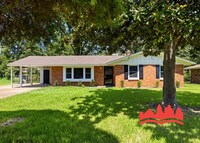 Building Photo - 516 Parkdale Dr