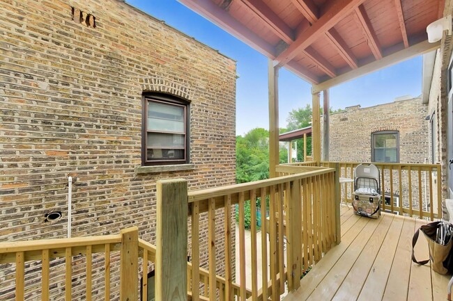 Building Photo - 2235 N Kedzie Blvd