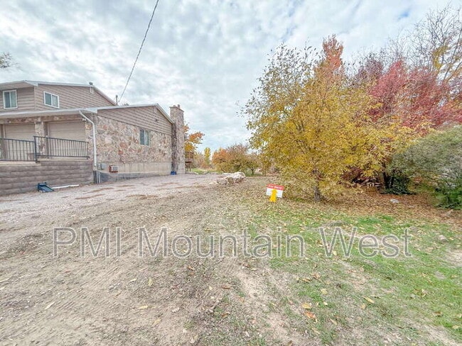 Building Photo - 678 S 650 W