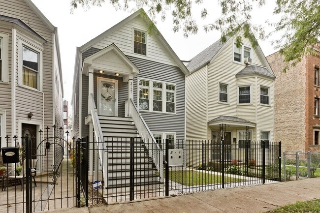 Primary Photo - 3121 N Monticello Ave
