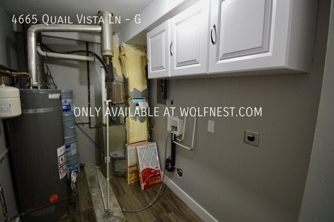 Building Photo - Remodeled 1 Bed Millcreek Condo! No Deposi...